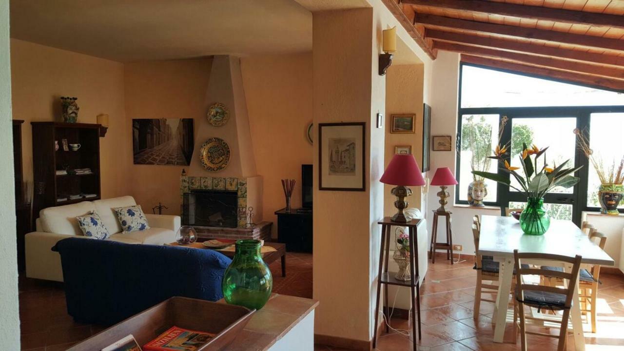 Casa Il Faro Villa Con Piscina 卡斯泰尔莫拉 外观 照片
